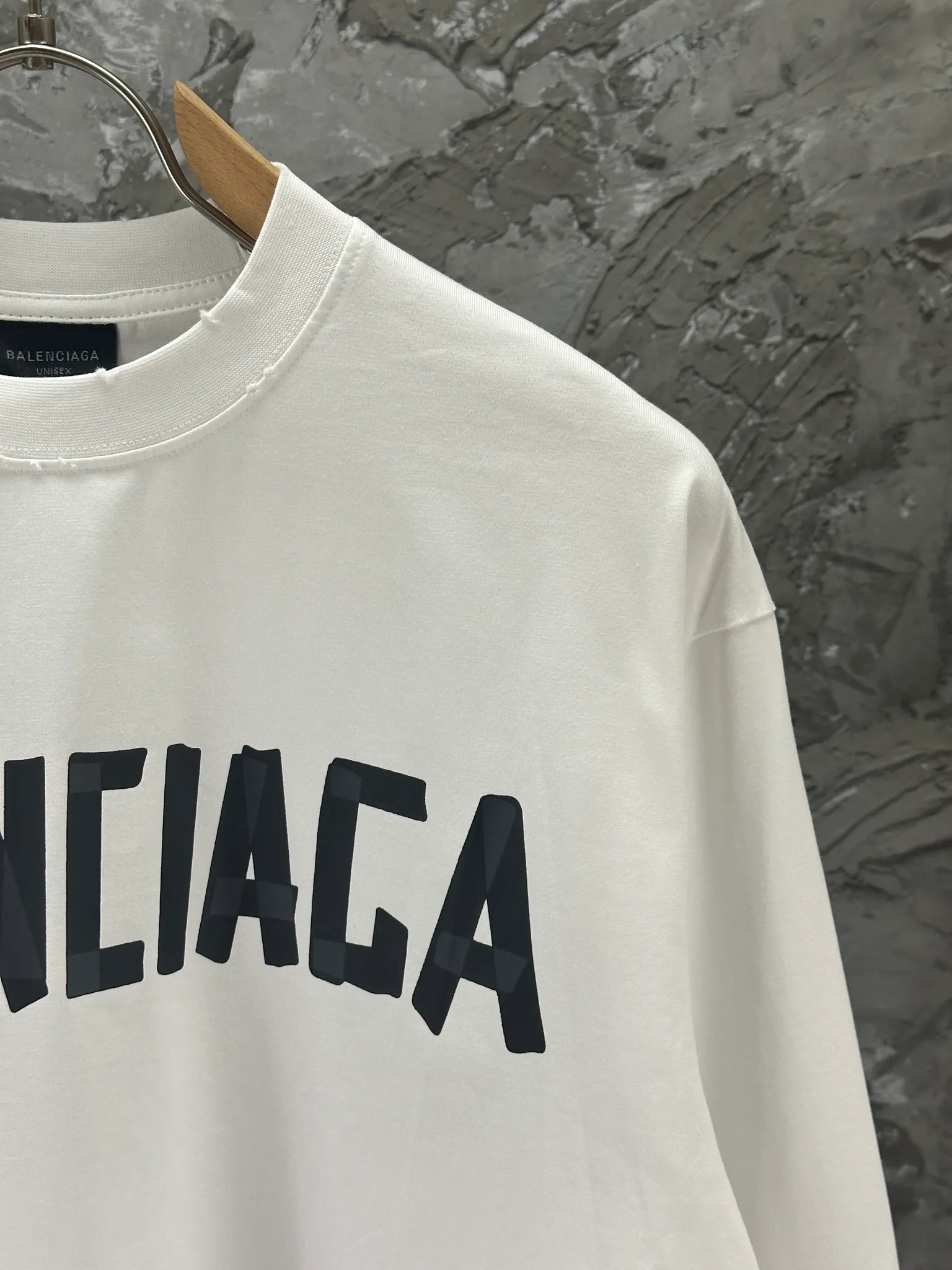 BALENCI*GA Series . 280g * 1 1 . . + . .os Same Style -Color：Cream White Green Blue -SIZE：XS S M L 8602#